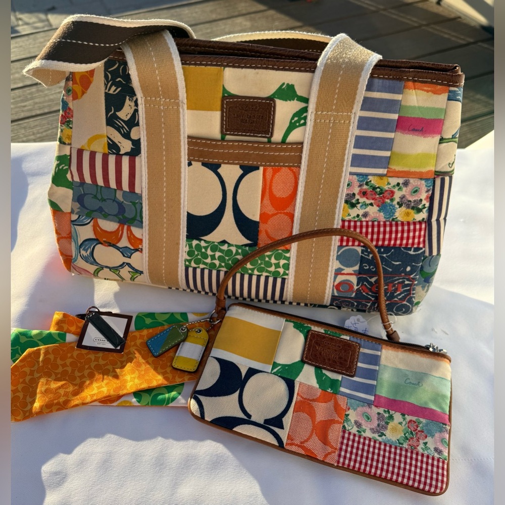 Coach Hampton Patchwork Tote 3pcs Set Bag With Wristlet & NWT Scarf 2005 5688 - Picture 8 of 8